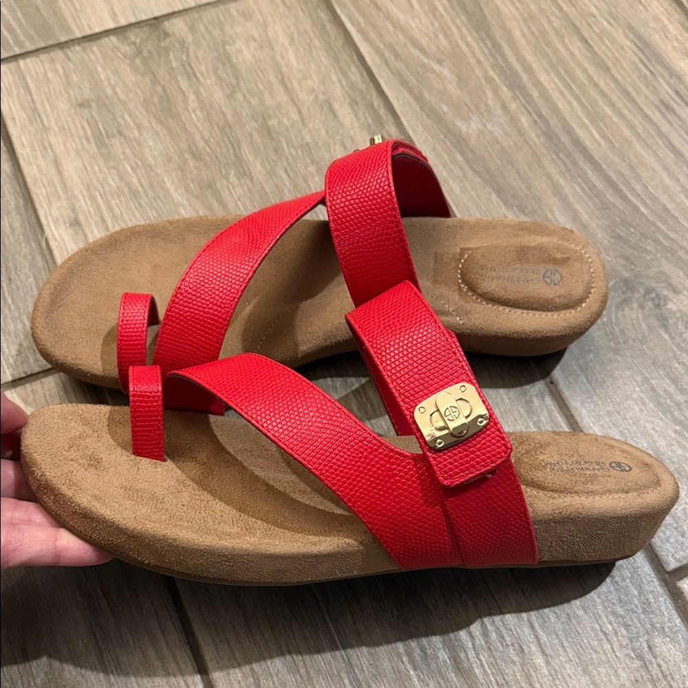 New Gianni Bernini Rilleyy Low Wedge Sandal Sz 9.5 - Picture 7 of 8